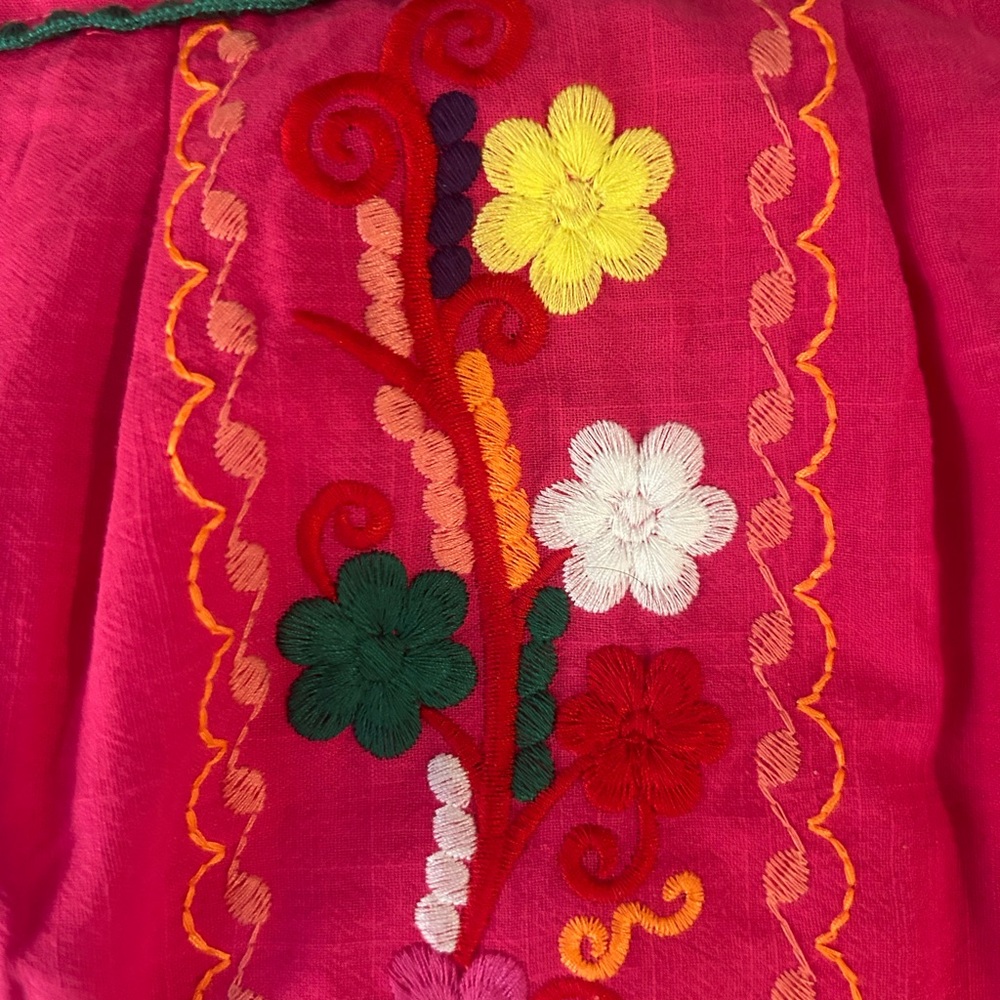 Embroidered pullover dress in bright pink – BEAUTIFUL! - Picture 3 of 13